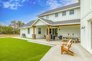 Rental Home sleeps 12+, Host Weddings Too