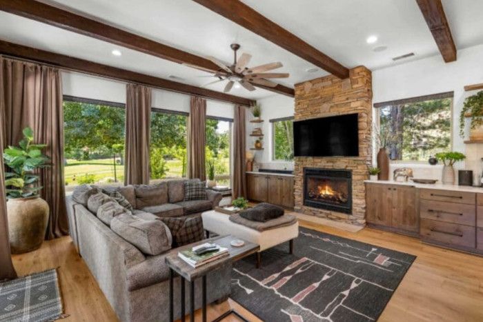 Dwell Luxury Rentals — Flagstaff, AZ