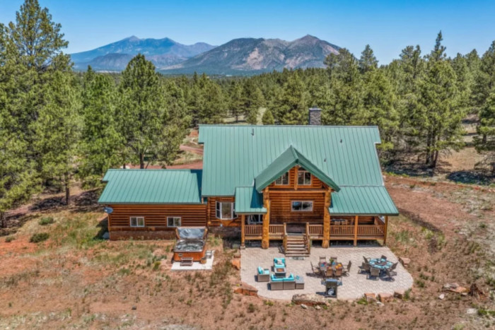 Dwell Luxury Rentals — Flagstaff, AZ